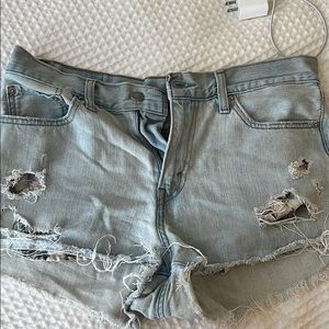 Levi’s light wash jean shorts